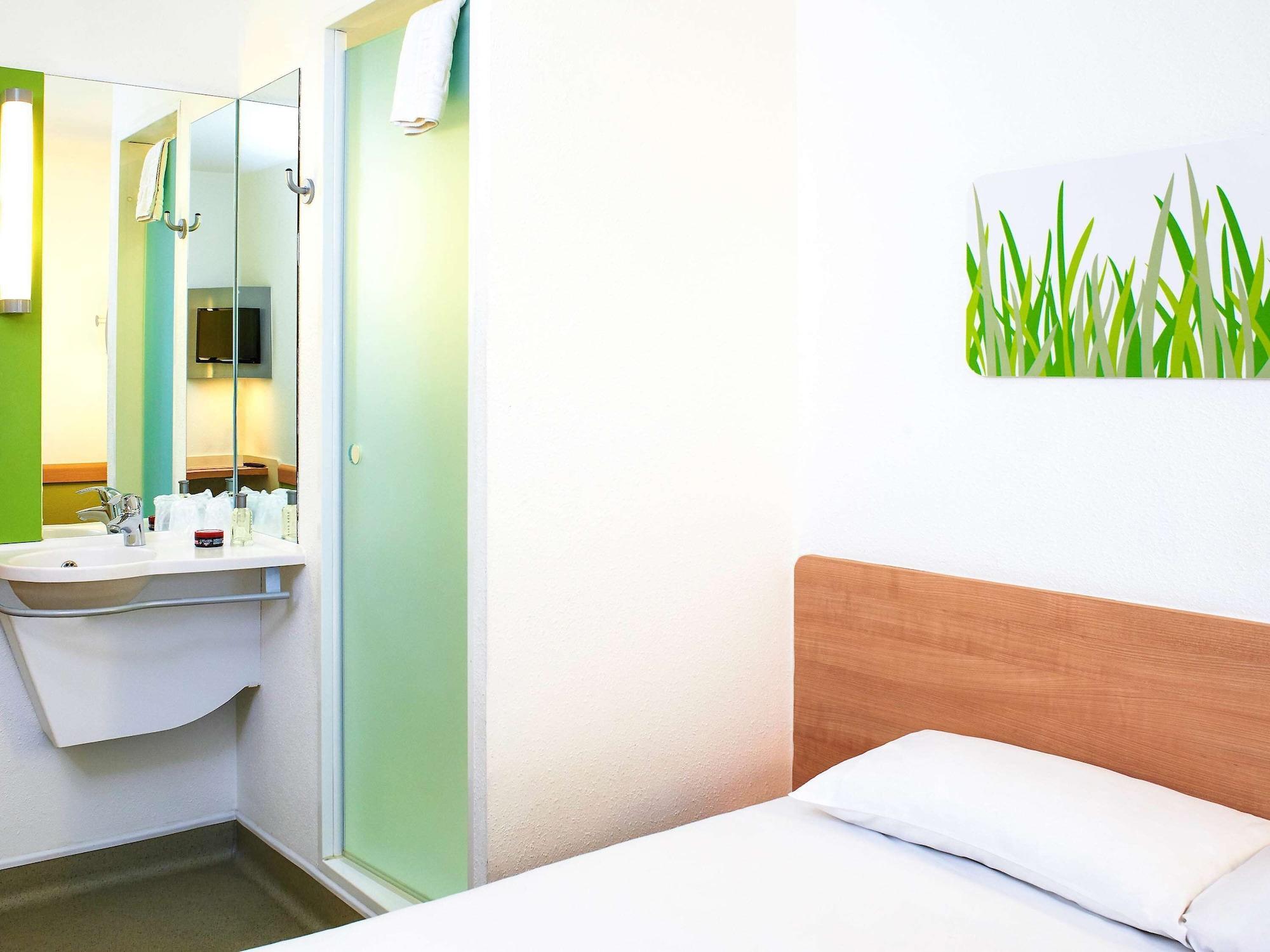 Ibis Birmingham Airport Terminal Building - Nec Bickenhill