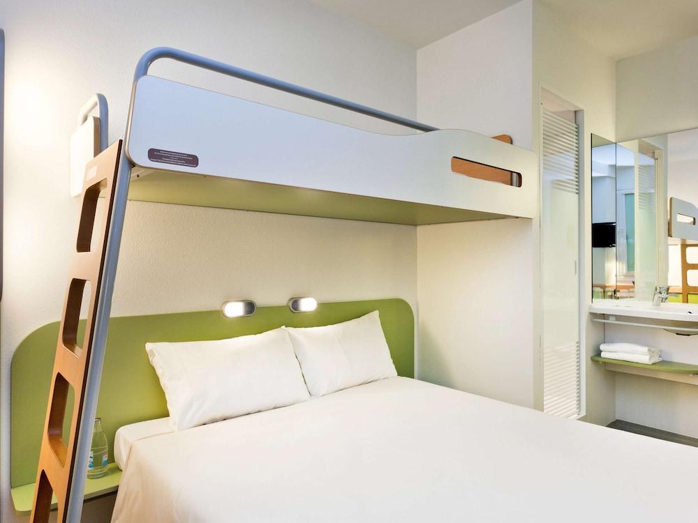 Ibis Birmingham Airport Terminal Building - Nec 3*